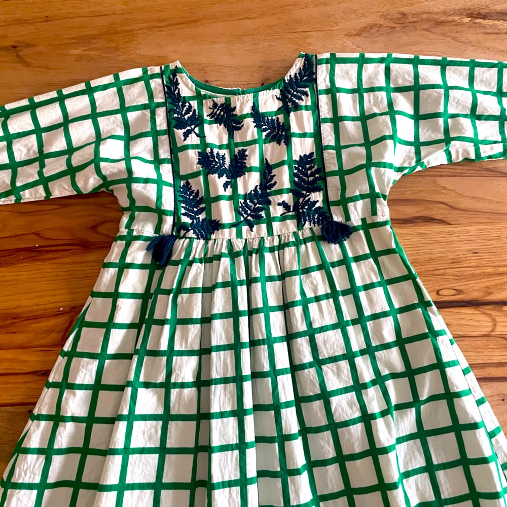 Pink chicken dress size 5. Worn once. Like new!
